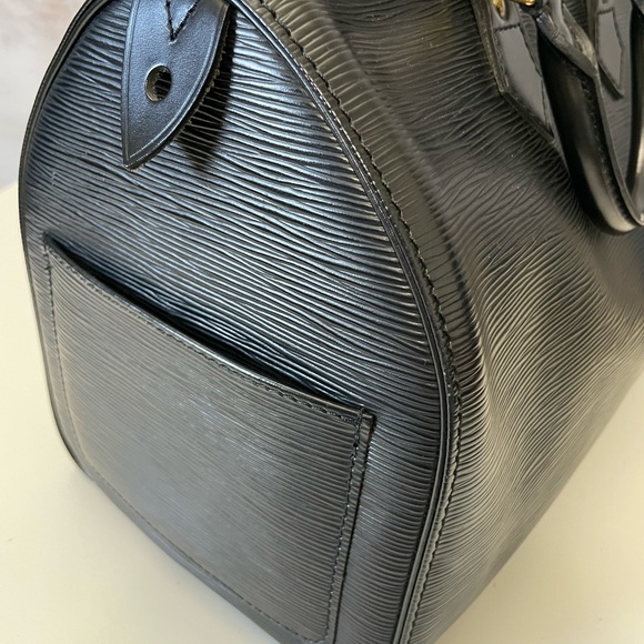 Louis Vuitton speedy 30 black epi - Picture 10 of 16